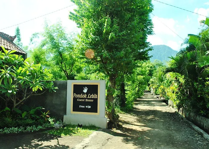 Guest house Pondok Lebih Homestay 2*