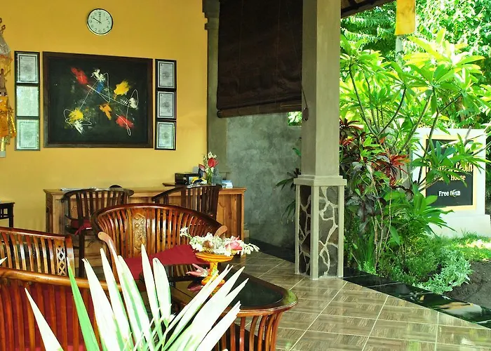 Pondok Lebih Homestay