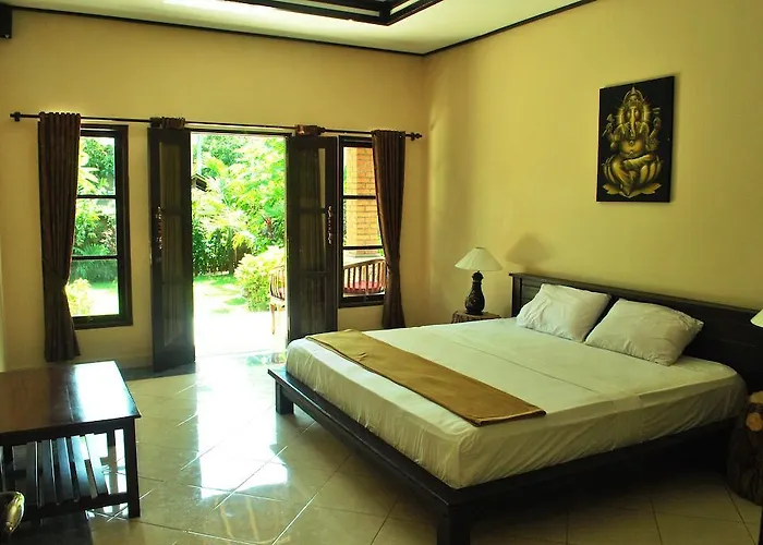Pondok Lebih Homestay Guest house 2*